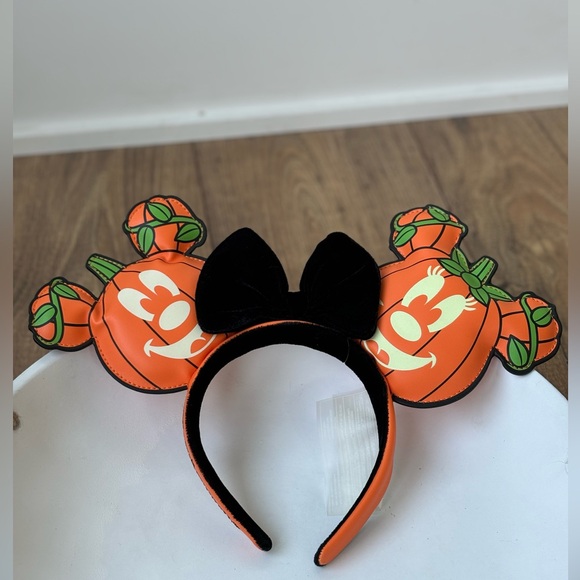 Disney Loungefly Mick-O-Lantern *Glow in the Dark* Headband 🧡🖤🧡🖤 - Picture 1 of 6